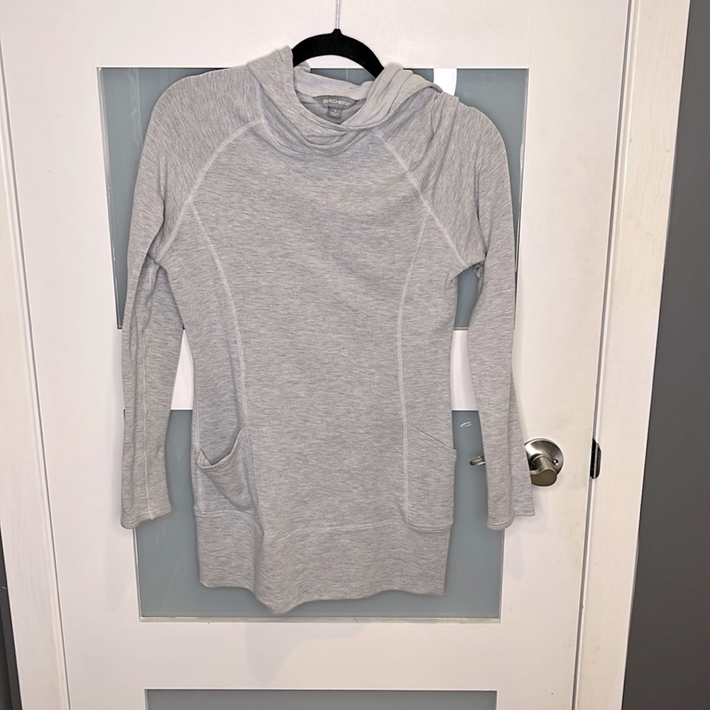 Gray hoodie size small “Sketchers”